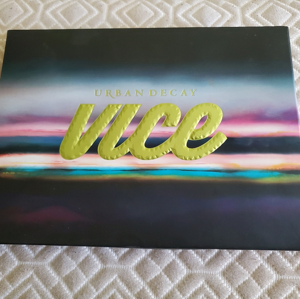 Urban Decay Vice Palette
